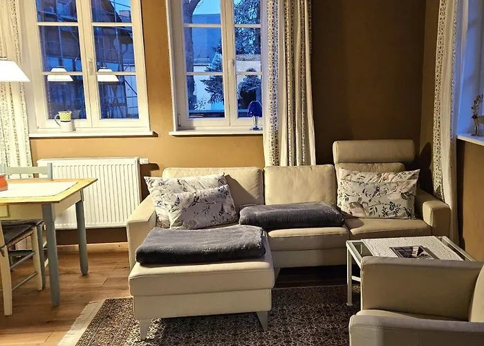 Schulstrasse 9 Appartement *